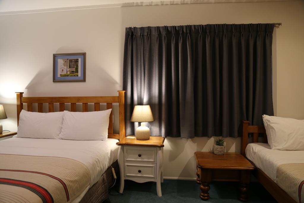 Papakura Motor Lodge & Motel Exterior photo