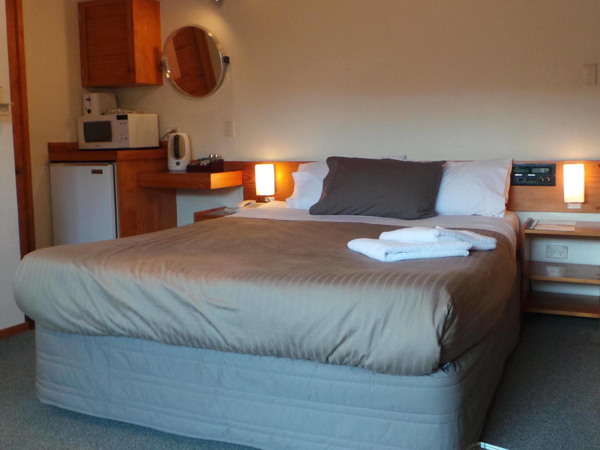 Papakura Motor Lodge & Motel Exterior photo